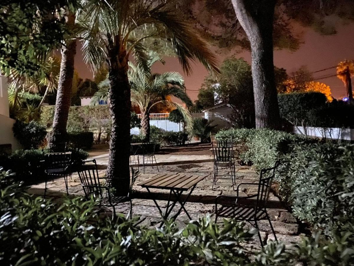 Hostal Residencia Alma Port de Alcudia  Exterior photo